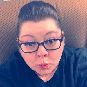 Meet your Posher, Jenn